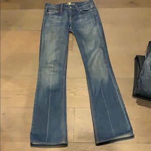 Seven Jeans. Size 25